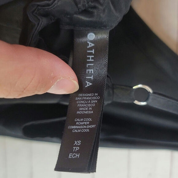 Athleta Black Calm Cool Romper in Satin Black, sz XS - Picture 10 of 14